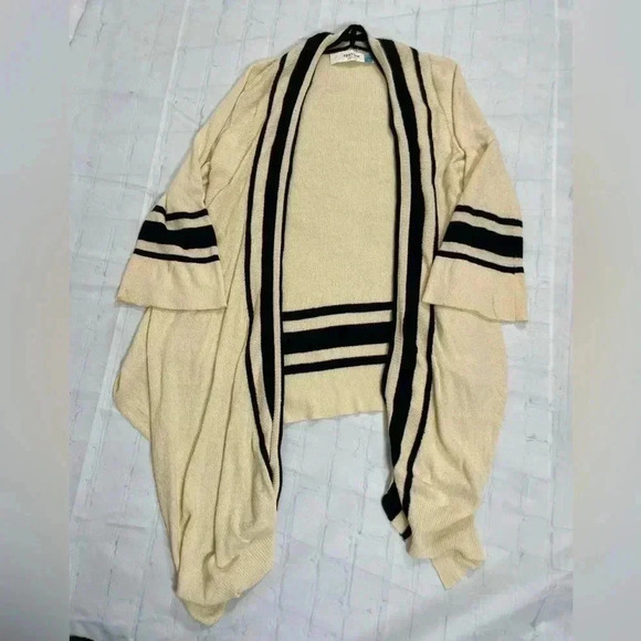 Anthropology SPARROW cream stretchy woven knit cardigan high low woman’s size S - Picture 15 of 15